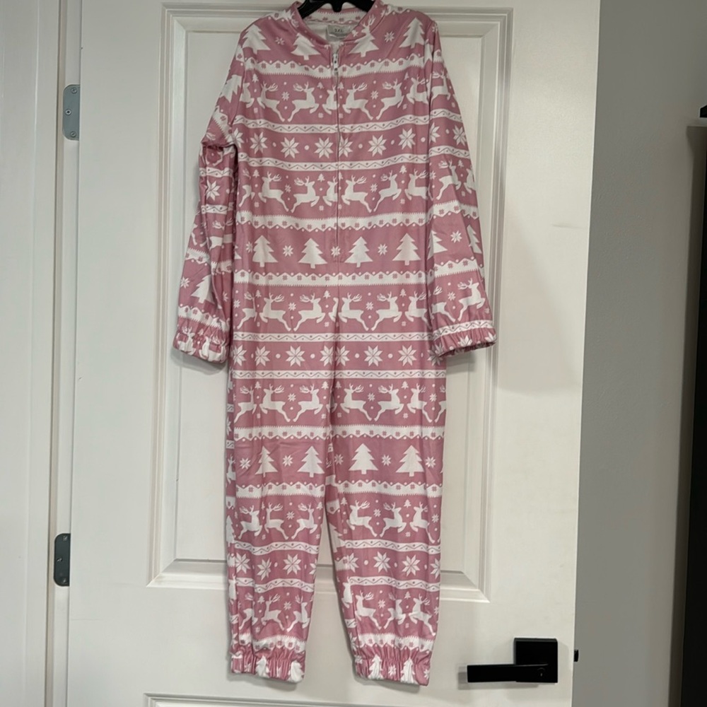 Kids Sparkle in Pink Christmas onesie. Pink. 3X= Size 10